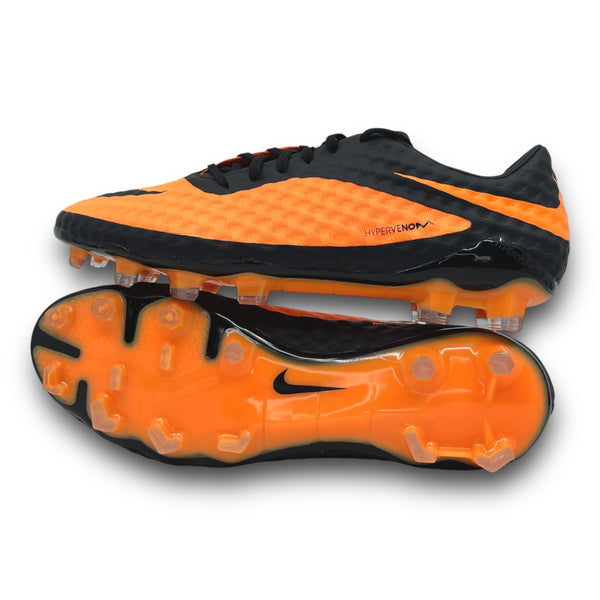 BOTAS DE FÚTBOL DE EDICIÓN LIMITADA HYPERVENOM PHANTOM RGN FG