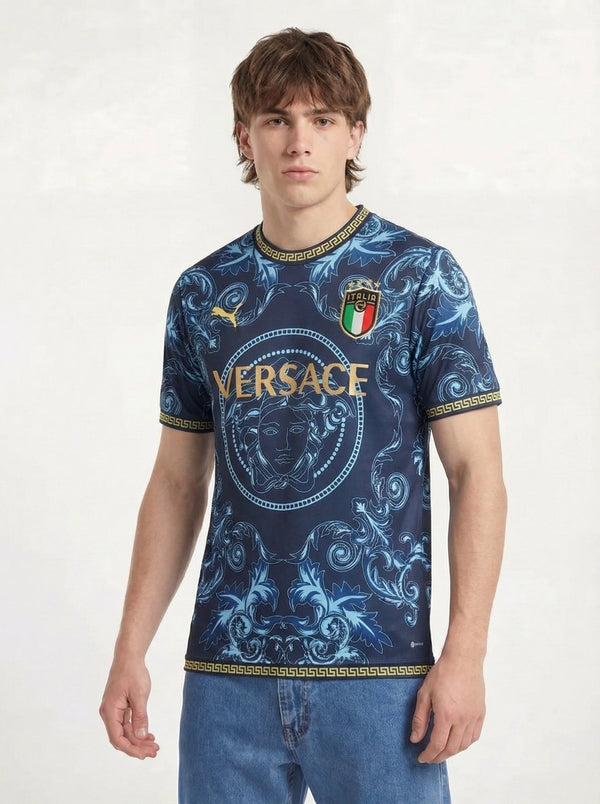 ITALIA 2022 CONCEPTO CAMISETA DE CASA VERSACE