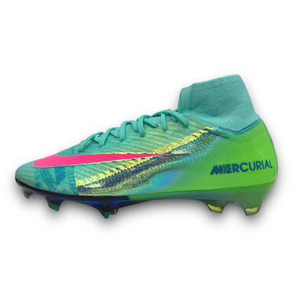 MERCURIAL SUPERFLY 10 ELITE FG VELOCIDAD CÓSMICA