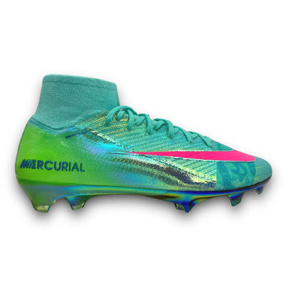 MERCURIAL SUPERFLY 10 ELITE FG VELOCIDAD CÓSMICA