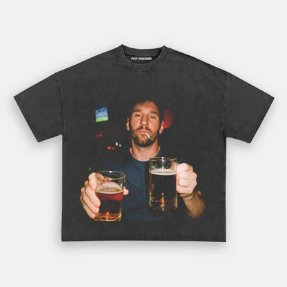 Camiseta brindando con Messi