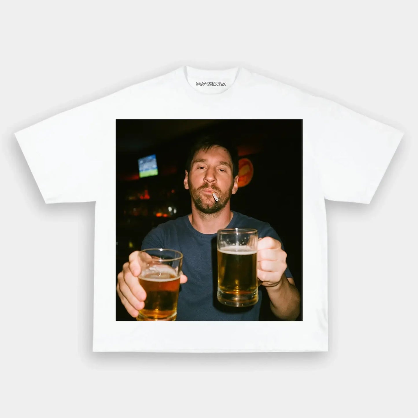 Camiseta brindando con Messi