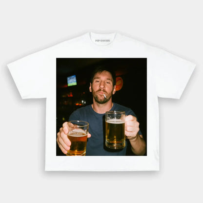 Camiseta brindando con Messi