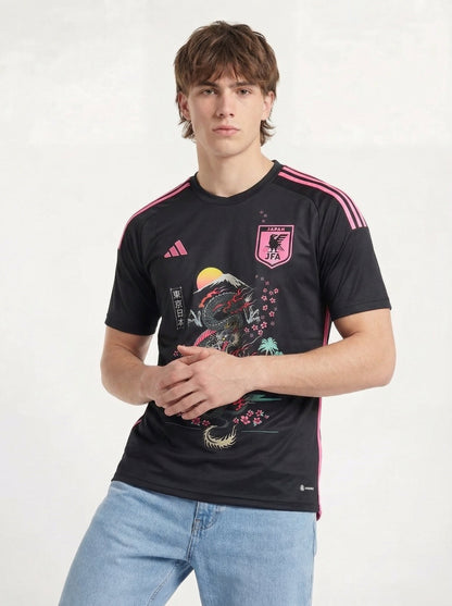 CAMISETA NEGRA EDICIÓN ESPECIAL JAPÓN 2023 BLACKPINK