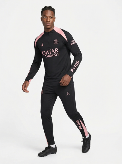 Chándal negro y rosa del PSG