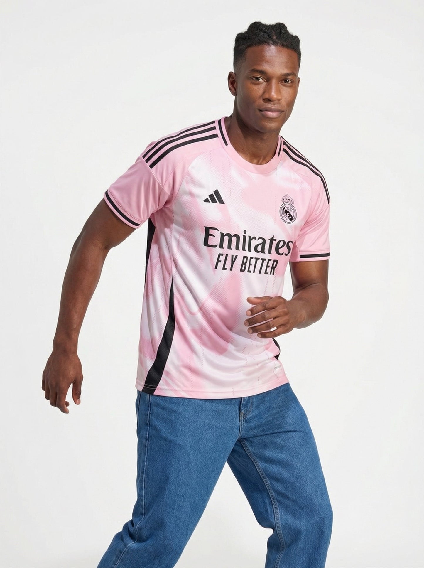 EQUIPACIÓN DE ENSUEÑO ROSA DEL REAL MADRID