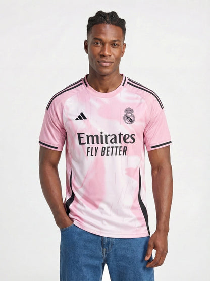 EQUIPACIÓN DE ENSUEÑO ROSA DEL REAL MADRID