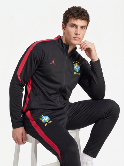 CHAQUETA DEPORTIVA NEGRA/ROJA BRASIL 2026/27
