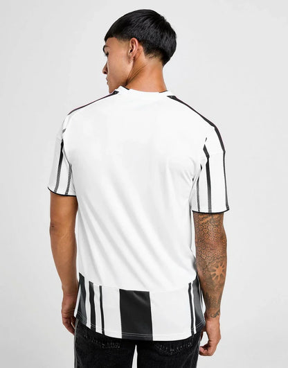 EQUIPACIÓN DE LOCAL JUVENTUS 25/26