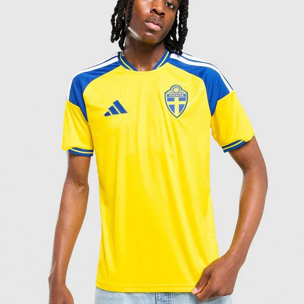 CAMISETA LOCAL ADIDAS SUECIA 2026