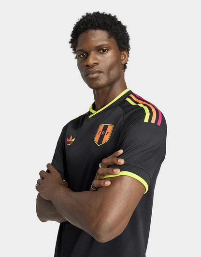 CAMISETA DE VISITANTE PERÚ 2026